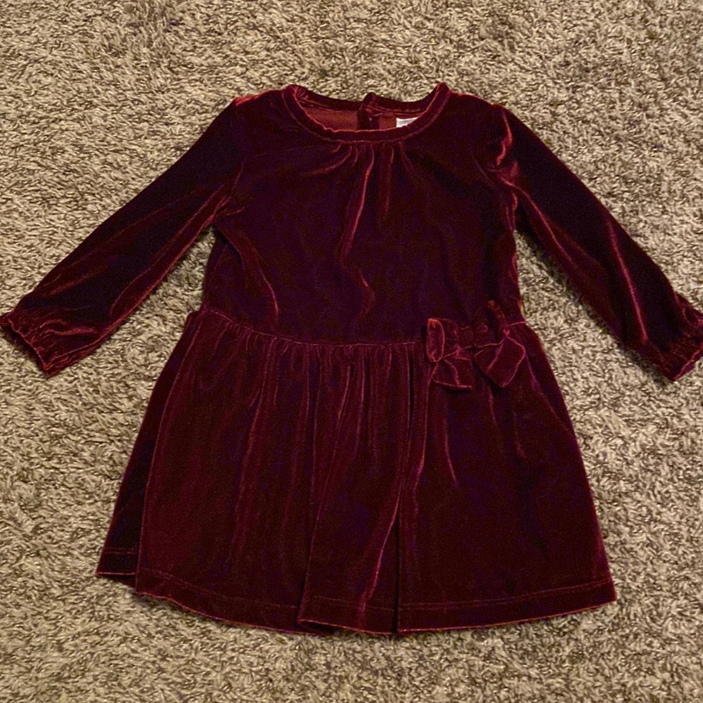 Long sleeve maroon dress
